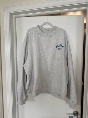 Parke Light Gray Crewneck Sweatshirt